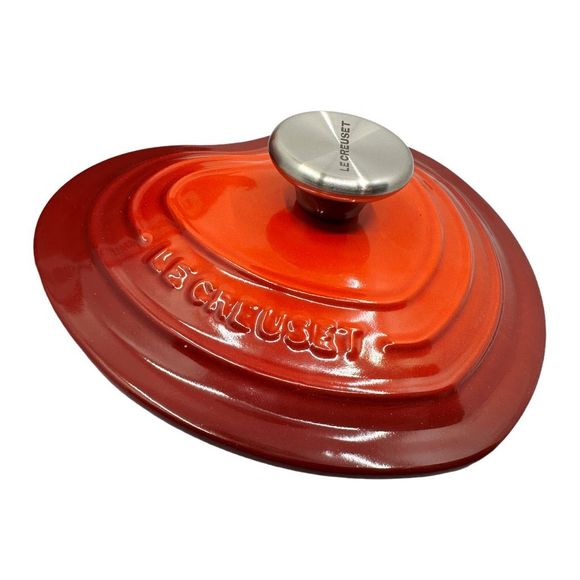 Le Creuset Kitchen Le Creuset Red Heart Shaped Cocotte Dutch Oven